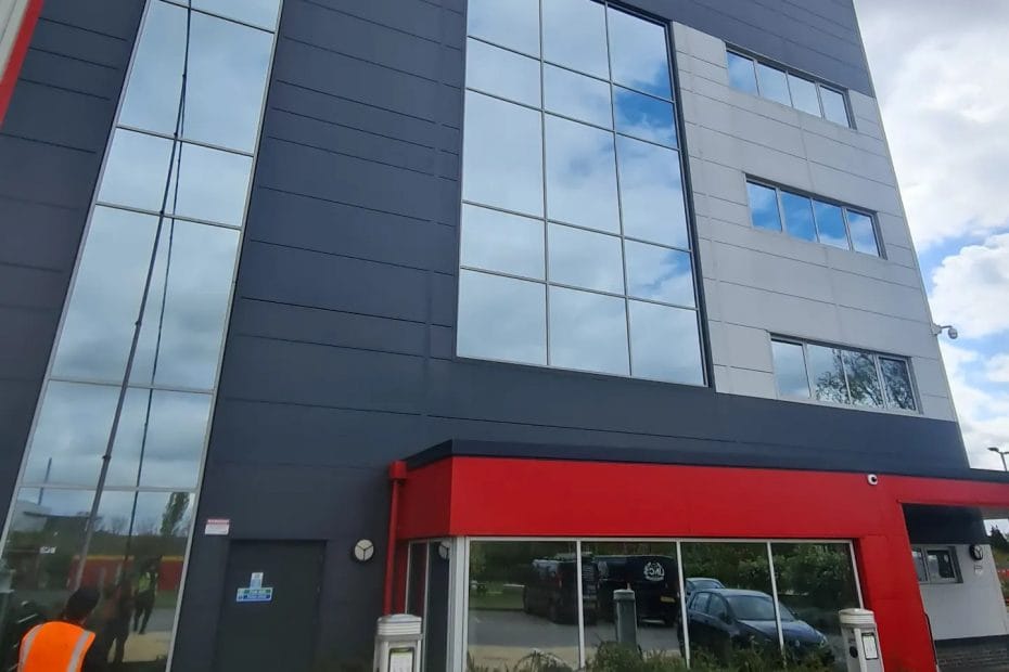 Commercial High Level Window Cleaning
