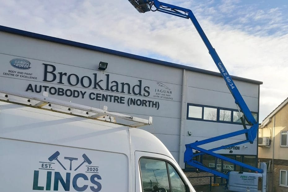 Roof Cleaning Commercial